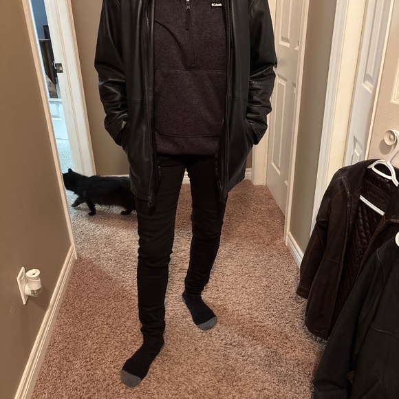 Unisex Leather Jacket - Picture 2 of 4